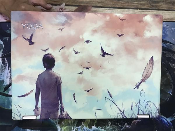 Ảnh đại diện sản phẩm Skin laptop Lenovo Yoga Chàng trai dưới bầy chim